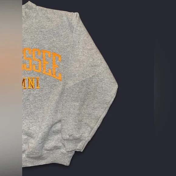 Vintage University of Tennessee Alumni grey sweatshirt - Picture 4 of 8